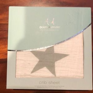 Aden + Anais crib sheet..NIB gray stars